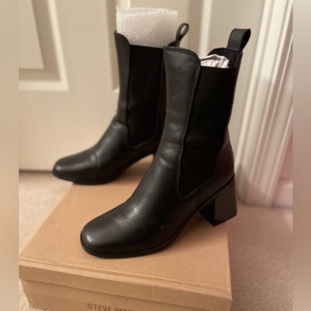 STEVE MADDEN Womens Black Pull Tab Argent Toe Block Heel Leather Chelsea 7.5 - Picture 2 of 8